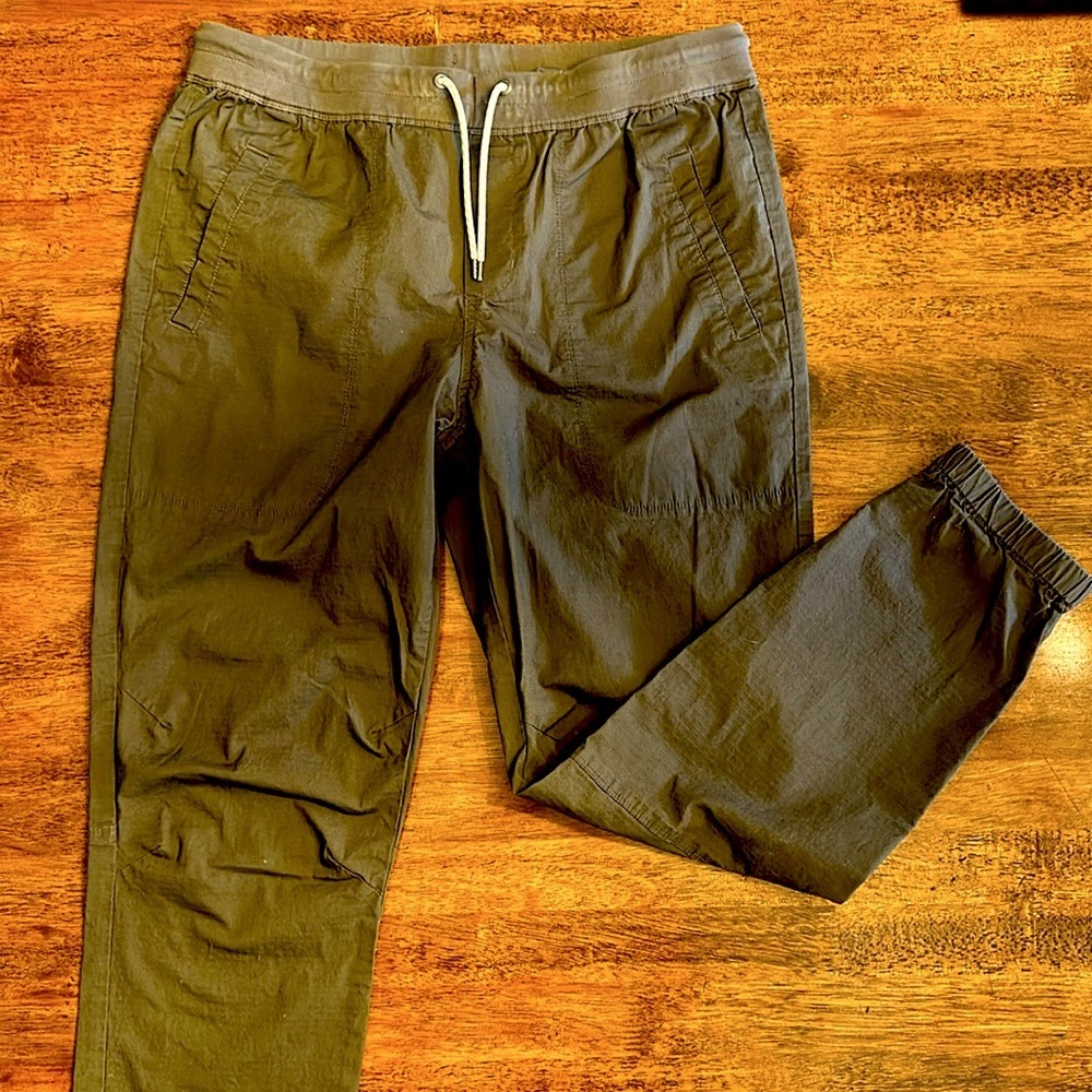 Vuori Traveler Jogger